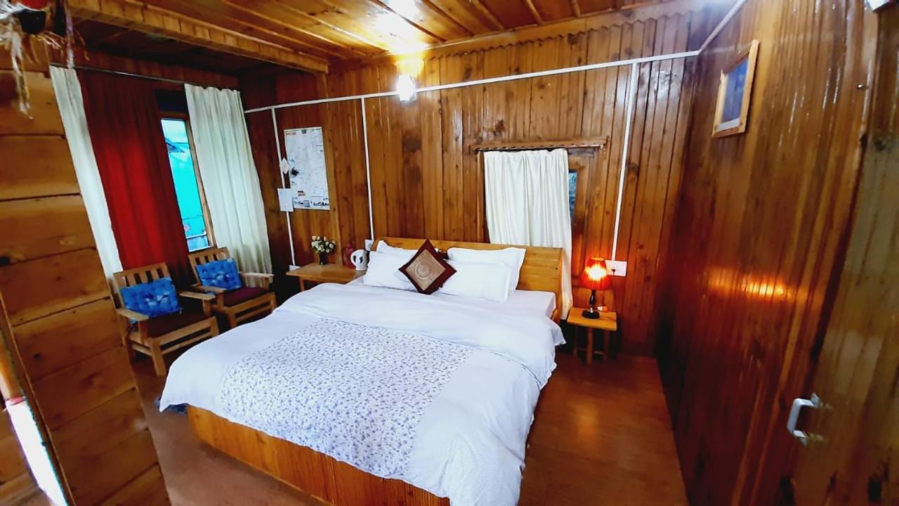 Ishan Log Huts-A Boutique Home Stay Banjar Exterior photo